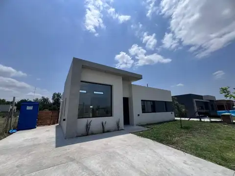 Casa en Venta en Pilar Del Este, USD 167.000