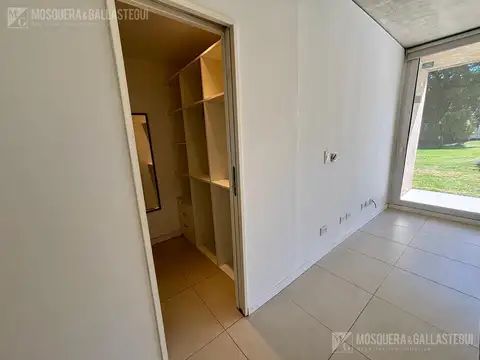 Departamento en Venta en Villa Rosa, USD 57.000