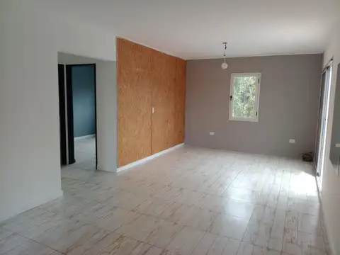 Amplio y luminoso departamento en moreno centro