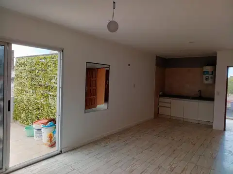 Amplio y luminoso departamento en moreno centro