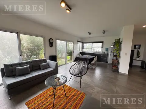 Casa en Alquiler al Oeste