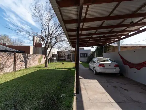 Carlos Pellegrini 100