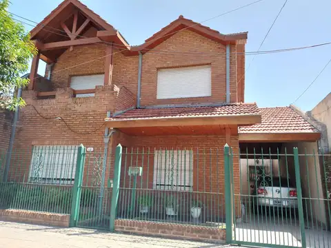CASA venta en BLOCK Multifamiliar
