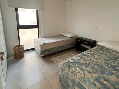 AVENIDA DEL MAR Y TRITONES