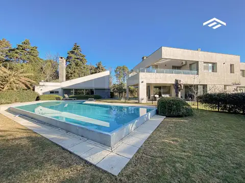 St.Thomas Sur - Premium en venta sobre lote de 3500 m2