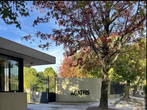 LOTE BARRIO AGATHIS SAN ISIDRO