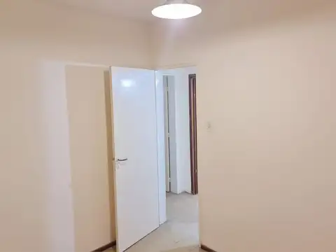 CASA 2 DORMITORIOS CON PATIO PJE. BOLONIA 5219