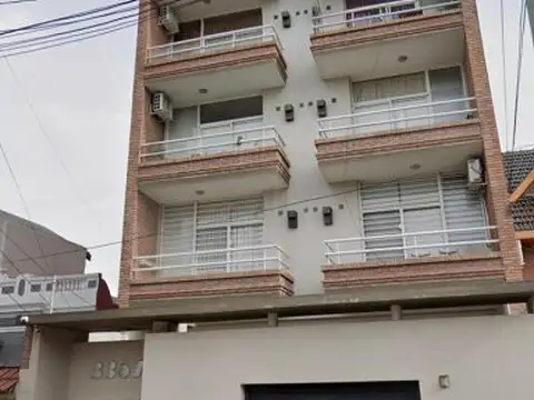 DEPARTAMENTO 2 AMB.  -  3 cuadras av, 25 de mayo -  CENTRICO -