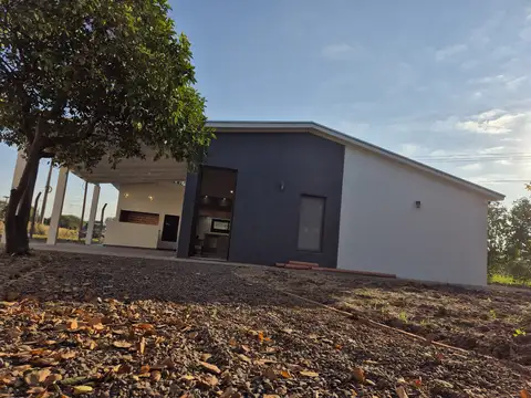 Casa en Venta en Fontana, USD 110.000