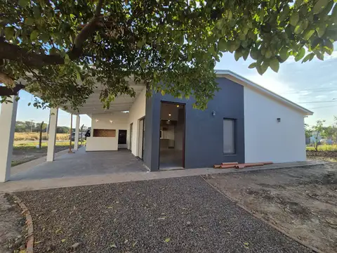 Casa en Venta en Fontana, USD 110.000