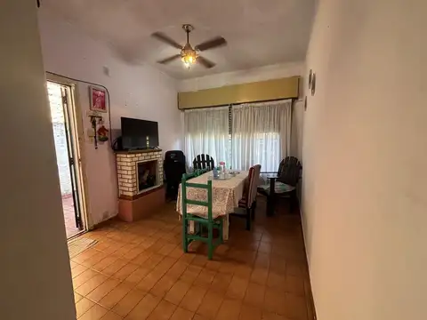 Pablo Areguati 1200