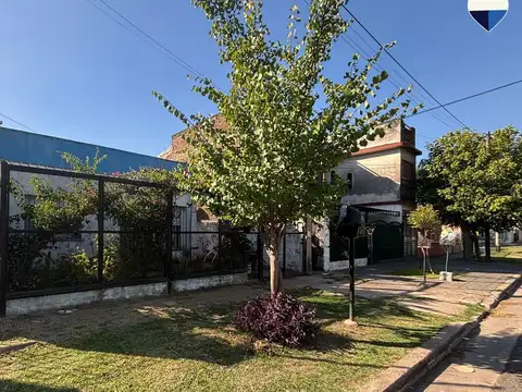 Casa 5 amb en Venta  Grand Bourg apta credito