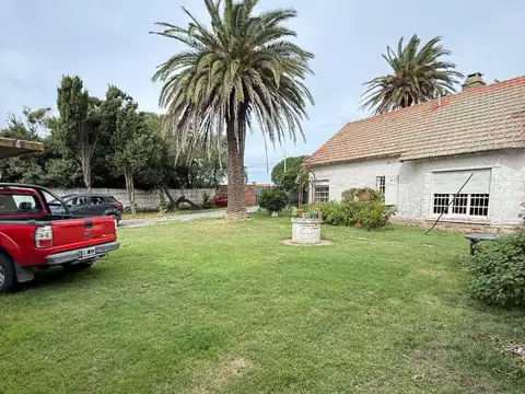 Casa 6 ambientes con 5 baños