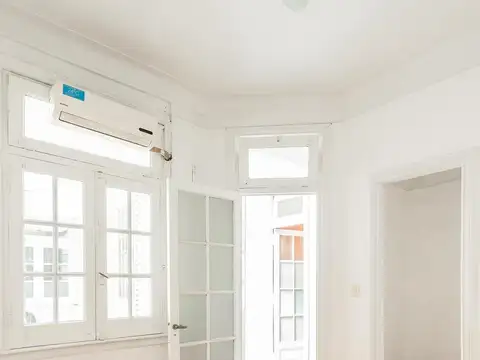 Oficina 4 ambientes con 1 baño