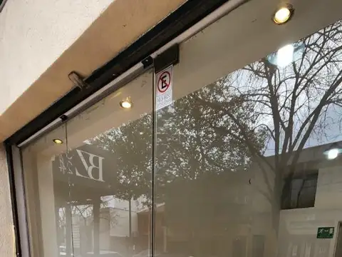 Local Comercial En Villa Devoto