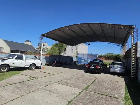 Galpon en Venta 46  mts Fondo