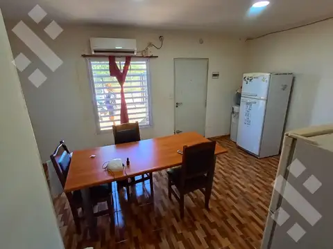 Casa en Venta con 4 cocheras