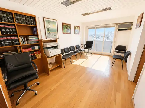 Oficina en Venta en San Nicolás, USD 135.000
