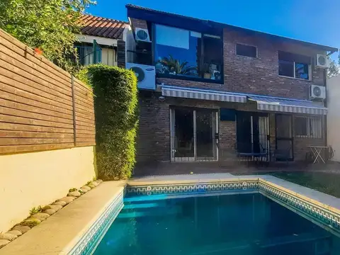 Casa 5 ambientes con 3 baños