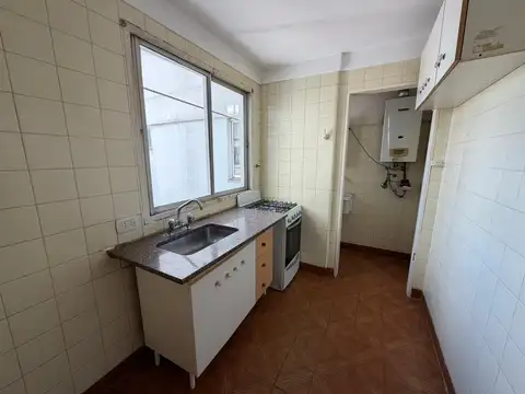 Departamento en Alquiler en Flores, $ 650.000