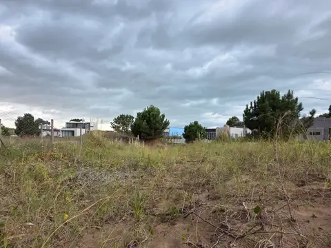 Cod 300 - Lote en Venta – Barrio Ecuestre 271 | Costa Esmeralda