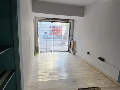 Casa en Alquiler con 1 cochera