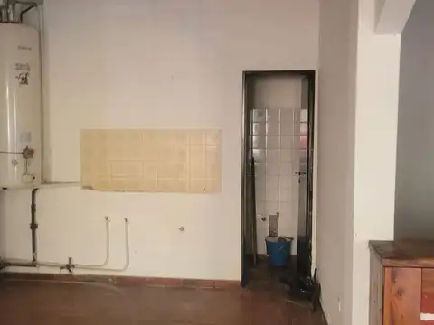 VENTA LOCAL COMERCIAL FLORES