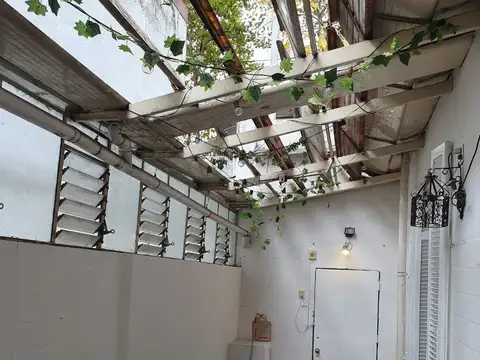 Depto Tipo Casa en Alquiler al Este