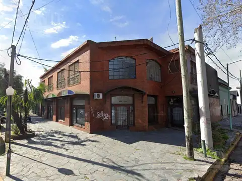Santa Maria de Oro  192 esq. Rivadavia