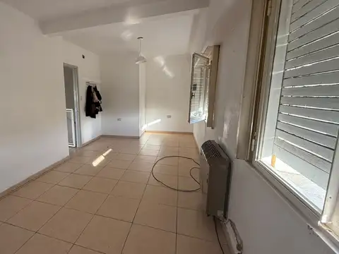 Depto Tipo Casa 3 ambientes con 1 baño