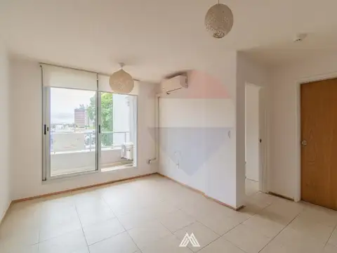 ALQUILER APTO 1 DORM TRES CRUCES GGE BALCON FRENTE