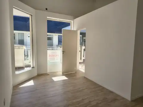 Local en Alquiler en Centro, USD 290.000