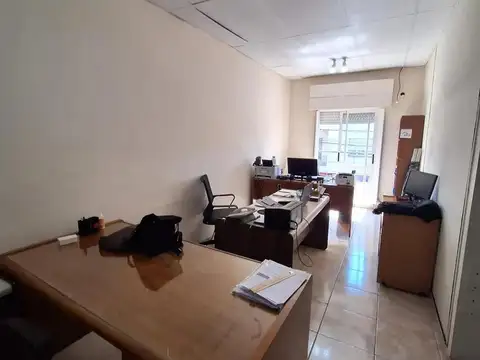 Oficina Monoambiente con 6 baños