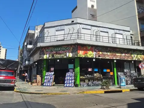 SAN MARTIN CENTRO:  ALQUILER DE OFICINAS 1° PISO AL FRENTE
