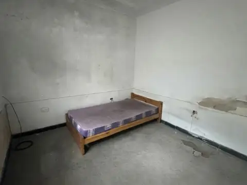 Casa 2 ambientes con 1 baño