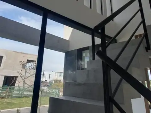 Casa en Alquiler en Nordelta Castaños, USD 3.500