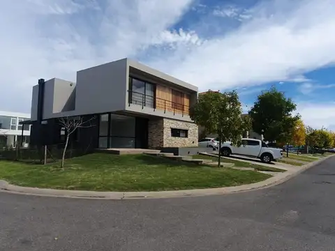 Casa en Alquiler en Nordelta Castaños, Nordelta