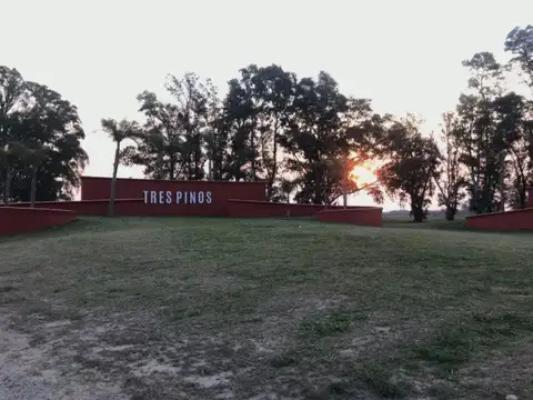 Terreno en Venta en Los Tres Pinos, USD 23.000