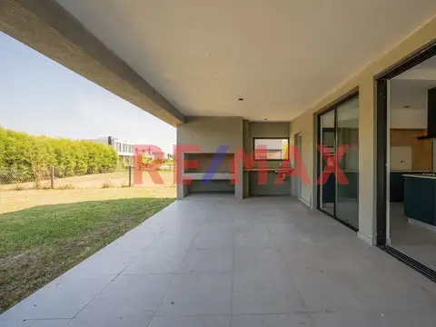 Casa en venta 4 ambientes Barrio Acacias Puertos.