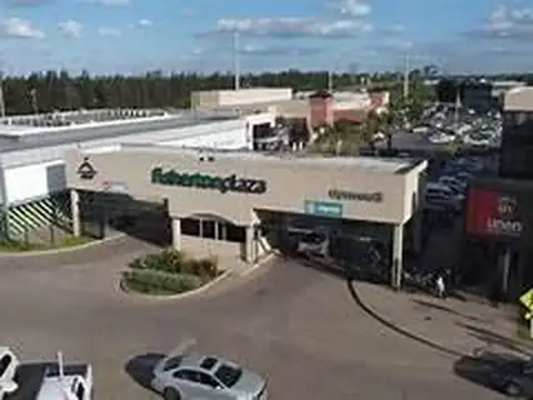 Venta Oficina Planta Baja en Fisherton Plaza Shopping Mall Funes Rosario Aeropuerto