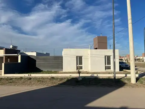 Casa en Alquiler en Horizonte, $ 900.000