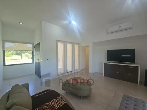 UF 208. Barrio La Elina, Comarcas de Luján.