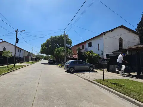 Héctor Panizza e/ Del Campo y P. de Michelis