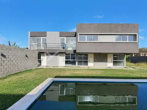 Casa 3 ambientes con 1 baño