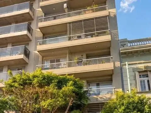 Avenida General Mosconi 2300, Piso 1