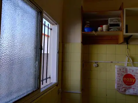 Depto Tipo Casa 2 ambientes con 1 baño