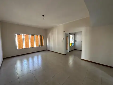 Casa en Alquiler de 4 dormitorios
