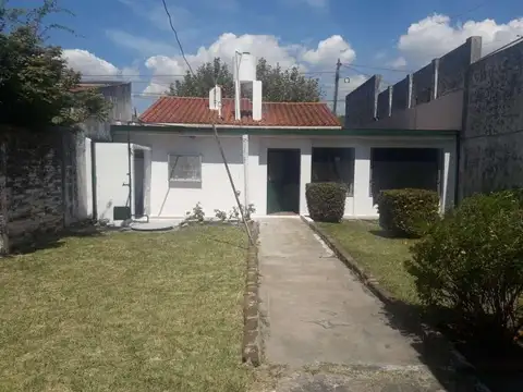 Casa  en Venta ubicado en Quilmes Oeste, Quilmes, G.B.A. Zona Sur - SVN0616_LP584404_1