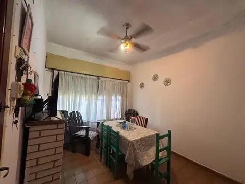 Pablo Areguati 1200