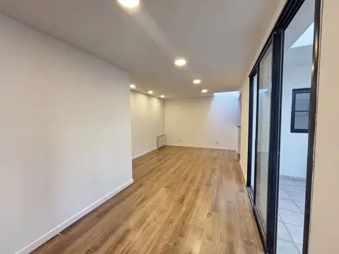 JUFRE 400, Piso PB